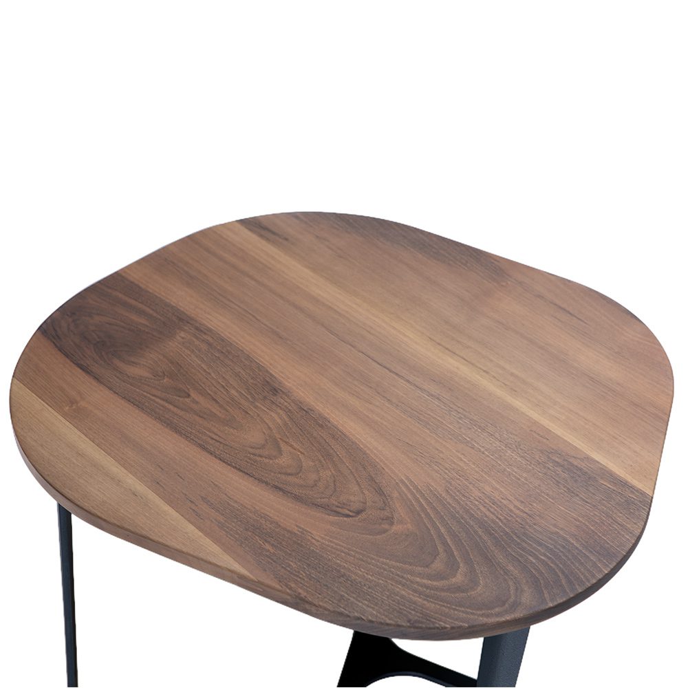 Salón moderno-Mesa de centro Stilla en nogal – diseño italiano moderno con tapa de madera natural de Greyge.