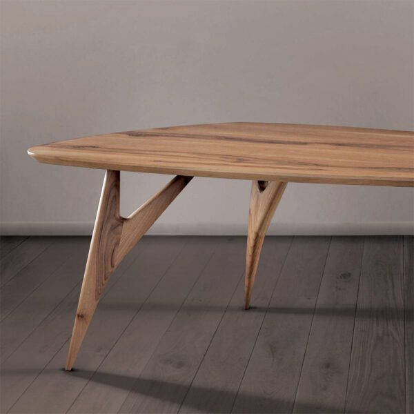 Table à manger Ted Masterpiece, une innovation sculpturale dans le mobilier de luxe moderne, conçue pour sublimer les intérieurs contemporains.