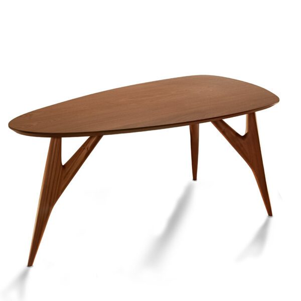 tavolo in legno moderno