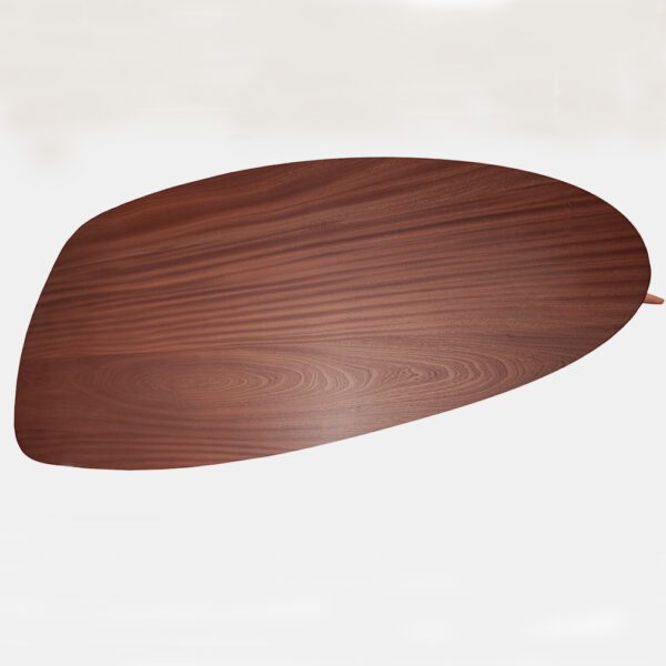 Table Ted Vue de Dessus en acajou avec un design raffiné, une finition acajou saisissante et des lignes épurées, idéale pour les intérieurs modernes.